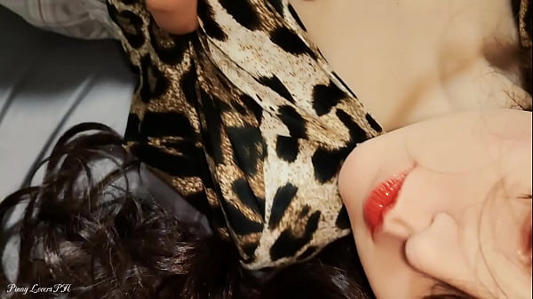 Image Stepsister na Maganda tini Na May Short pa