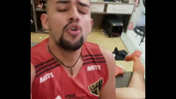 Image VIZINHO VEIO ASSISTIR O JOGO COMIGO DE CALCINHA, SAFADO QUERIA ERA PAU NO RABO DELE NA VERDADE - COMPLETO NO SHEER.