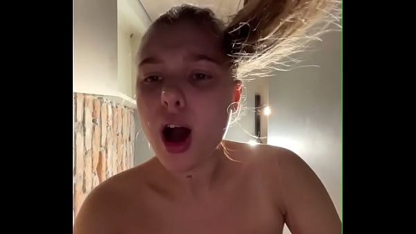 Image The TikTok girl masturbate in the public. Shock!