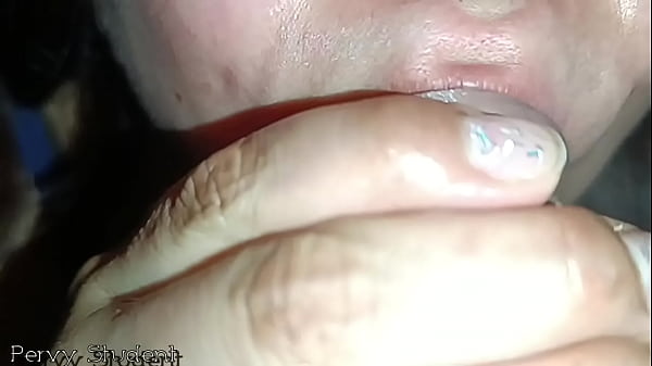Image Termin&eacute_ tragando semen de cena