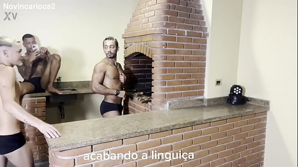 Image Churrasco entre heteros acaba em broderagem entre 3 dotados