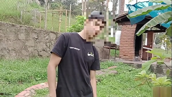 Image Arriesgado sexo al aire libre con cachonda hermanastra de gran culo!