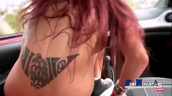 Image PORNOVATAS - Tremenda nuestra amiga Latina de 50 a&ntilde_os follando con la mejor polla espa&ntilde_ola V&iacute_ctor Bloom en el coche