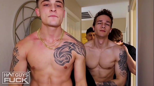 Image Tight tiny blonde gets railed by hot jock!