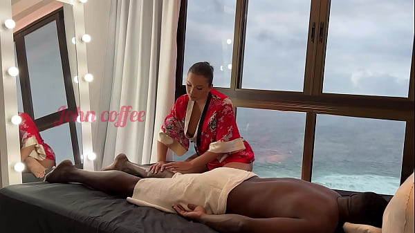 Image Massagem Relaxante Com Final Feliz  e Gozada Dentro Da Bucetinha
