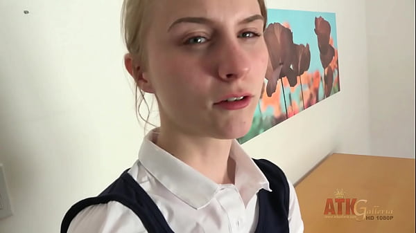 Image Sexy fuckable weirdo - Charlotte Carmen Hot Performance
