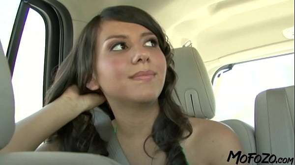 Image MOFOZO.com - This Is How To Pick Up An Amateur On A Parking Lot