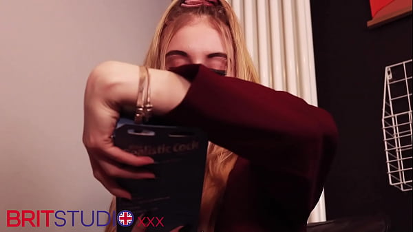 Image British 18 Year Old College Student Squirts On The Fucking Machine
