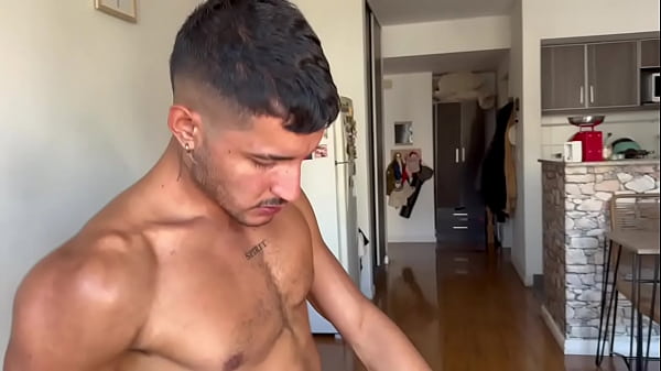Image Me gusta complacer a los machos - Me follo tanto que me dejo doliendo el culo