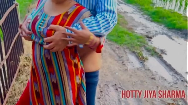 Image Desi girl outdoor fuck with her boyfriend