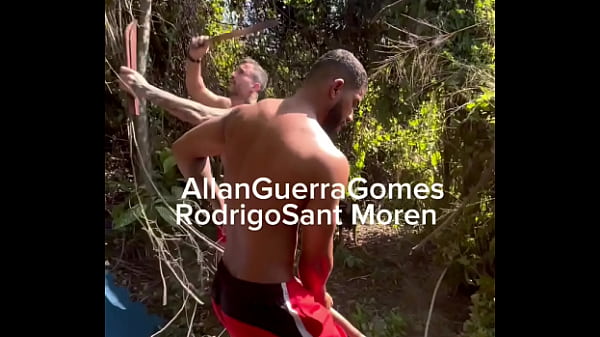 Image Meus alunos veio me ajudar a arrumar o tatame para treinar na minha ch&aacute_cara
