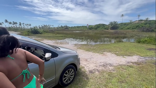 Image Fiz uma Putaria gostosa com meus amigos e minhas amigas no meio do mato tudo no pelo sem camisinha