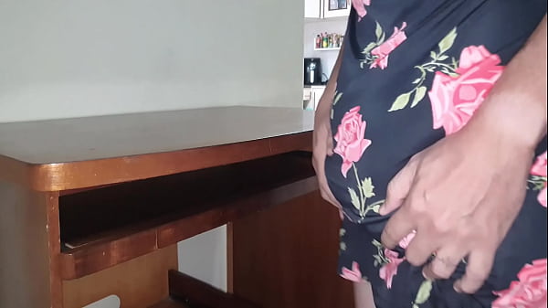 Image A ruivinha gosta de levantar a saia pra eu meter meu pau na sua buceta apertada