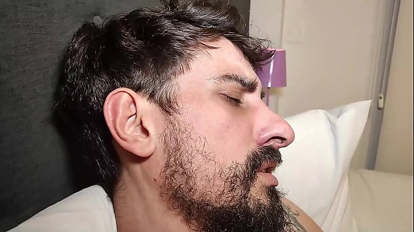 Image PORNSTAR BRASIL - LUIGGI SOLOBOY - FULL ON RED