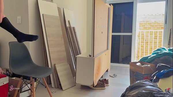 Image Voc&ecirc_ deixa sua mulher receber o montador sozinha? E isso que acontece