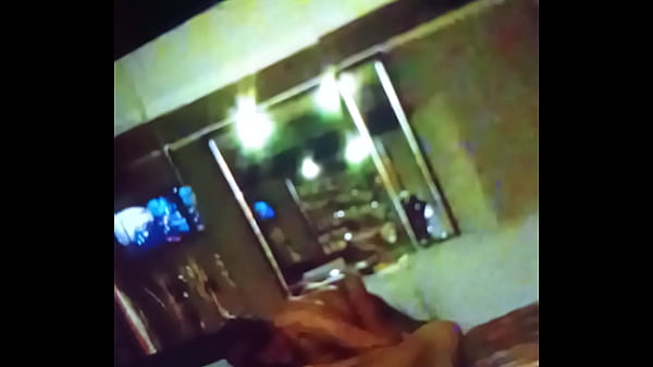 Image La ex esposa de un primo me da una mamada de verga y se come mis huevos en el motel