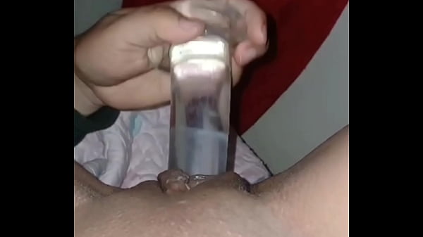 Image Ayudo a mi hermanastra a masturbarse