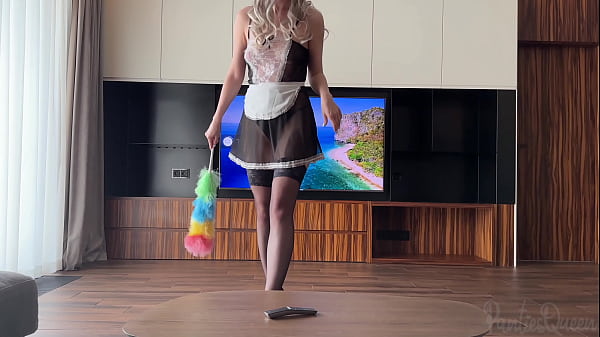 Image Sexy housemaid got rough fuck in hairy meaty pussy