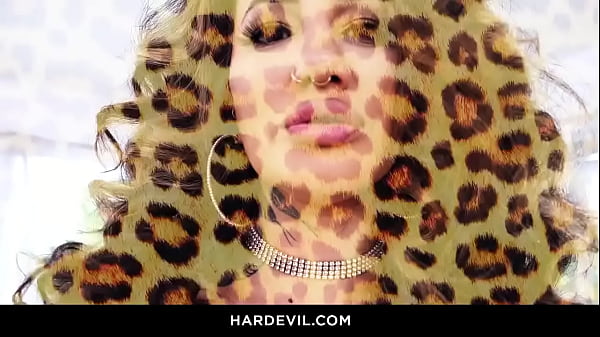 Image Voluptuous tattooed oral artist Arabelle Raphael blowbanged