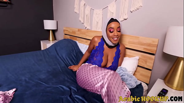 Image Brown Arabic Babe Lily Starfire Wanna Taste White Cock