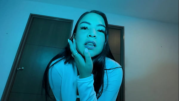 Image Big-cocked black guy uses VR goggles to watch two gorgeous Colombian girls and fuck them
