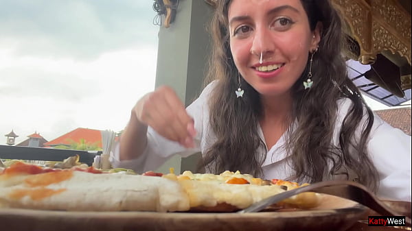 Image Eating pizza with cum on my face in a public cafe