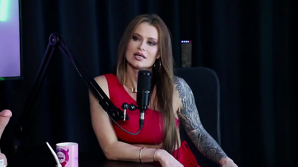 Image Se arrepende de n&atilde_o ter comprado um vibrador, sofreu um agravo sexual e consegue fazer sexo por prazer - Tati Weg (SHEER/RED)