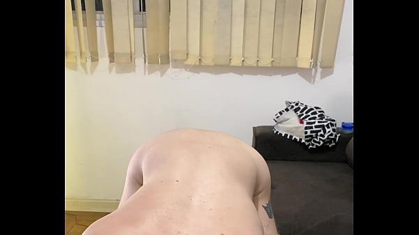 Image FUDI MEU PRIMO BRANQUINHO NO PELO E ENFIEI O CONSOLO NO CU DELE PARTE 2