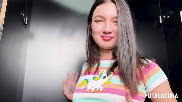 Image PutaLocura - La teen cachonda Sara Villegas es una viciosa del semen en este GloryHole