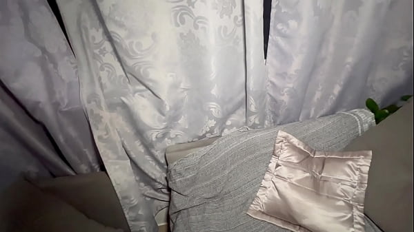 Image Fodi a buceta rosa da branquinha mulher do corno enquanto ele saiu e fiz ela gozar no pelo.