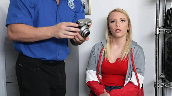 Image Blonde Teen Dixie Lynn Getting Caught Pocketing Merchandise from The Store - Perp4k