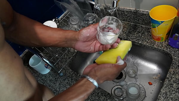 Image Falou pra Esposa, que estava ajudando a Enteada no almo&ccedil_o - AmoPornoBR