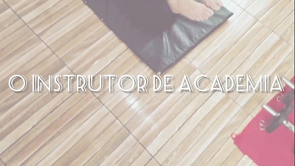 Image Instrutor da academia fode aluna de verdade dentro da academia!