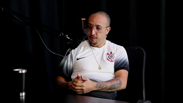 Image J&aacute_ atendeu homens, teve uma namorada na cadeia e conheceu a esposa na rede social - Thiago Bar&atilde_o (SHEER/RED)