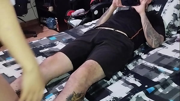 Image le hago un garganta profunda a mi hermanastra y su enorme verga