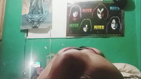 Image Trigue&ntilde_a casada invita a su amante a cojer cuando su marido no est&aacute_ en casa