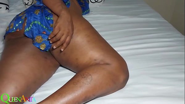 Image I met my Stepmom relaxing carelessly and that got me losing my self-esteem