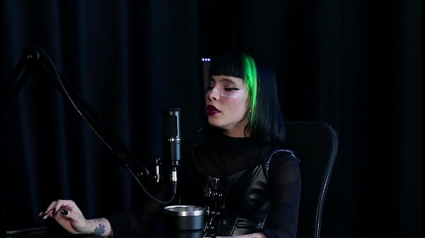 Image COMPILADO DA CAROL RHCP NO PRELIMINARES PODCAST COM BIA HOT (WATCH ON: SHEER/RED)
