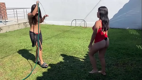 Image Zoeyluna2 - update #3 - follo con mi hermanastra y nos corremos cuando nos tocamos - Aug 19, 2024