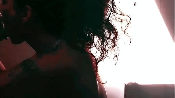 Image Amatrice francaise bronz&eacute_ baise intense et jouis par tous les trous en maillot de bain, anal, dirty talk et JOI