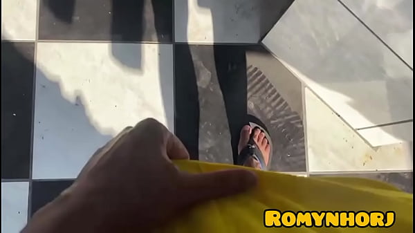 Image SUBIR NA LAJE DA VIZINHA ELA COLOCANDO ROUPA NA CORDA BOTEI TUDO NELA NA PELE GOZEI MUITO, (VIDEO COMPLETO NO RED)