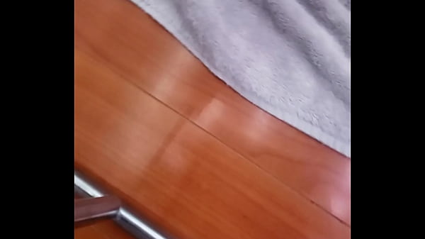 Image homemade PAWG takes fucking machine for the first time