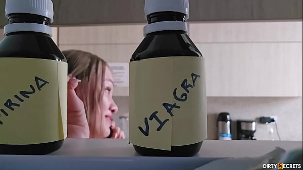 Image MY STEPMOM GAVE ME VIAGRA BY MISTAKE AND WE ENDED UP FUCKING