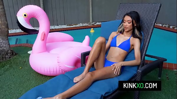 Image Petite asian teen Xoey Li fucks with her black friend