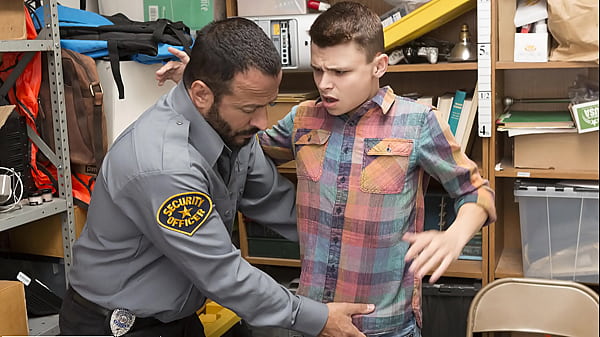 Image Mall Officer Brings the Suspected Twink to The Backroom for Processing - Perps4k