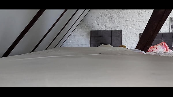 Image Anal mit Didlo und Anal Creampie auf der Matratze