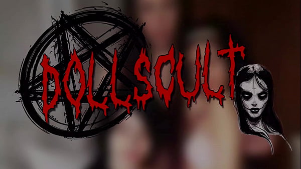 Image Sissi shaves her tiny pussy under the shower - DOLLSCULT