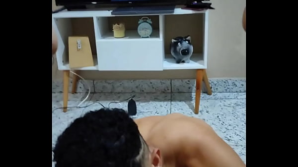 Image Comendo um boy do grindr na favela - Assista Completo
