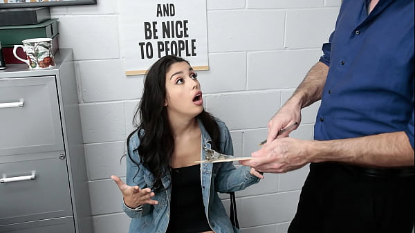 Image Teen Has only Way for Not the Police Getting Involved in Her Shoplifting Case - Pervcop
