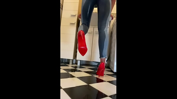 Image PEE Compilation 16 Videos Stream and Wetting and More
